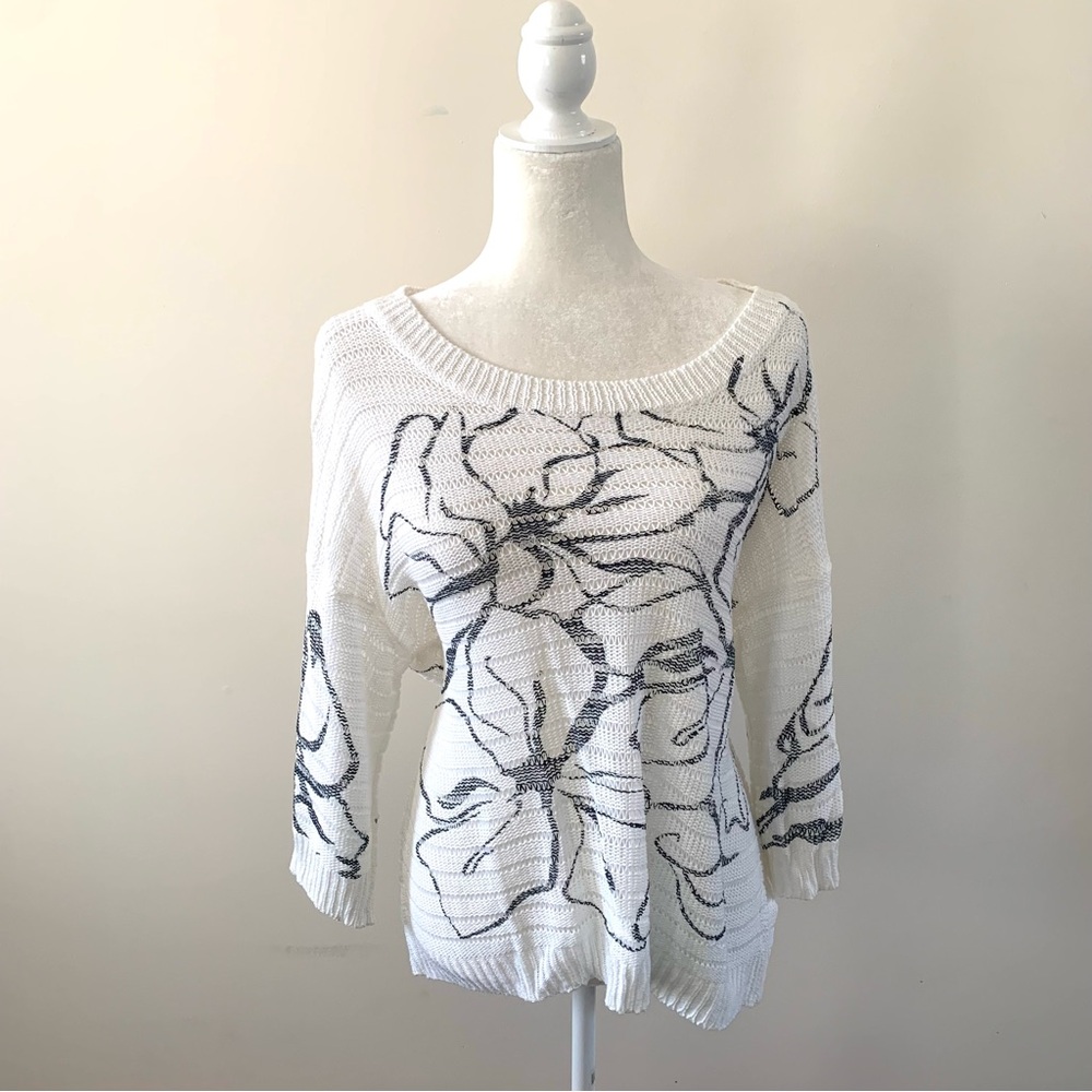 Westport Women's White Sweater with Black Floral Pattern - Size 1x